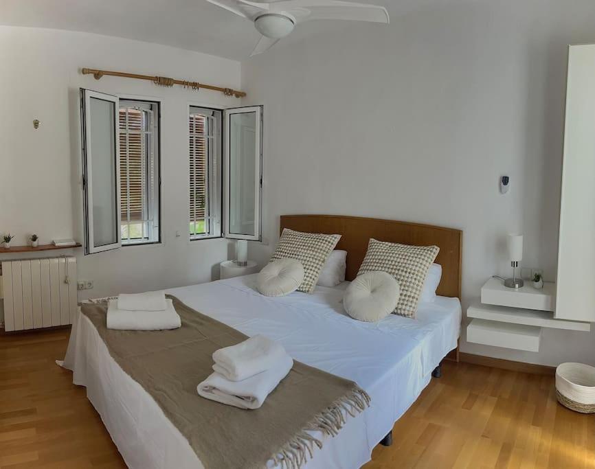 Maison Cosy Au Pied Du Golf Avec Piscine Privee Muntanya la Sella Bagian luar foto